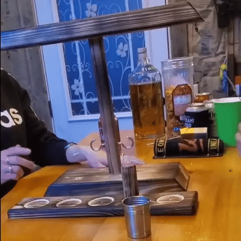 ShotToss | das beste Trinkspiel!